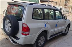 ميتسوبيشي باجيرو